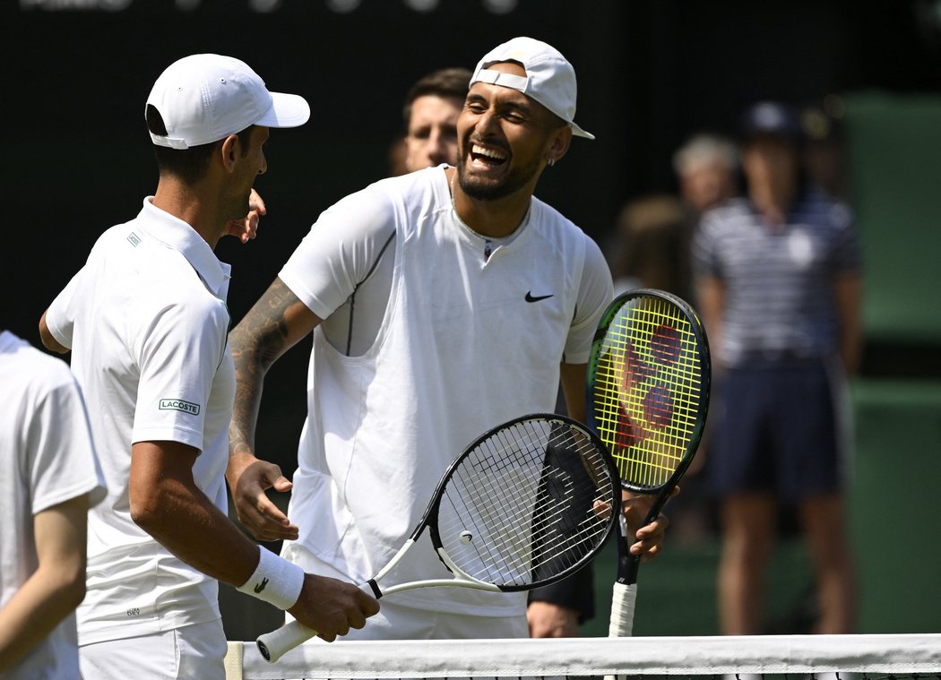 Novak Djokovič a Nick Kyrgios před finále Wimbledonu