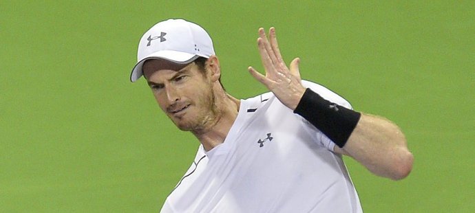Andy Murray prohrál po 28 zápasech. Podle Srbu Novaku Djokovičovi 1:2 na sety.