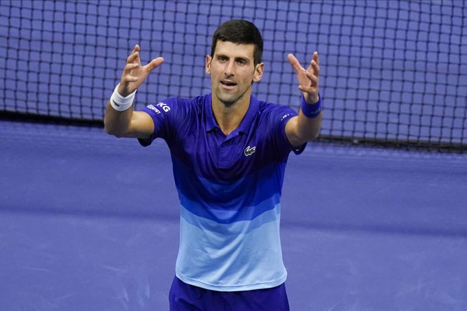 Ještě jeden krok. Jako poslední zápas kariéry, slibuje Djokovič. Ustojí tlak? Ještě jeden krok. Jako poslední zápas kariéry, slibuje Djokovič. Ustojí tlak?