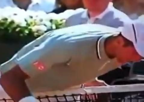 Největší kiks sezony: Djokovič zazdil klíčový bod proti Nadalovi Největší kiks sezony: Djokovič zazdil klíčový bod proti Nadalovi