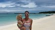 Dominika Cibulková si dovolenou na Maledivách užívá plnými doušky. Na pláž vzala svou dceru Ninu Dominika Cibulková si dovolenou na Maledivách užívá plnými doušky. Na pláž vzala svou dceru Ninu