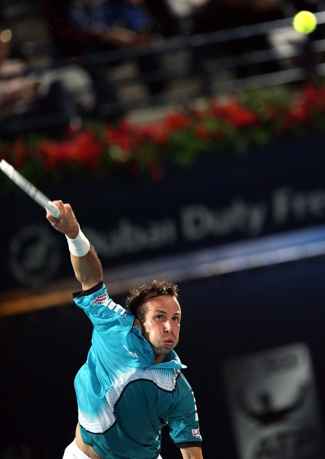 Radek Štěpánek vystihl lob Rogera Federera ve druhém kole turnaje ATP v Dubaji