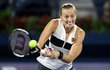 Česká tenistka Petra Kvitová během finálového utkání v Dubaji
