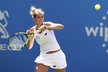 Kristýna Plíšková v prvním kole turnaje v Eastbourne proti domácí Naomi Broadyové