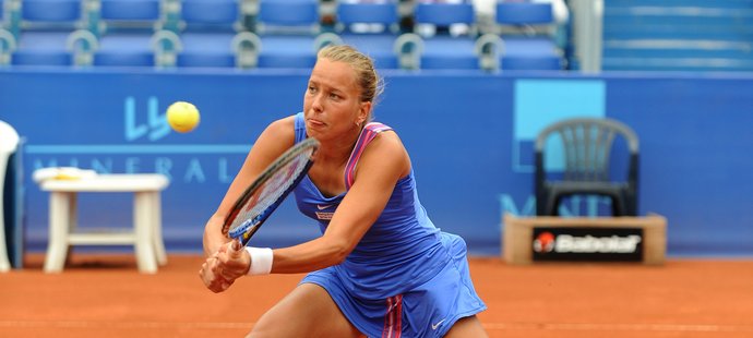 Barbora Záhlavová-Strýcová si zahraje v Palermu čtvrtfinále