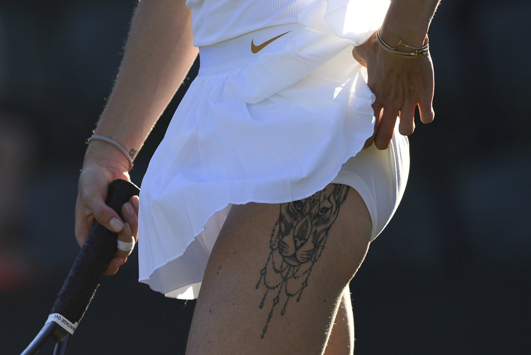 Elina Svitolinová má své tetování na stehně