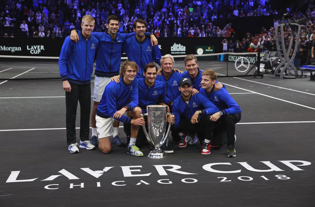 Tenisté Evropy vyhráli i druhý ročník Laver Cupu. Díky Rogeru Federerovi a Alexanderu Zverevovi porazili v Chicagu výběr světa poměrem 13:8.