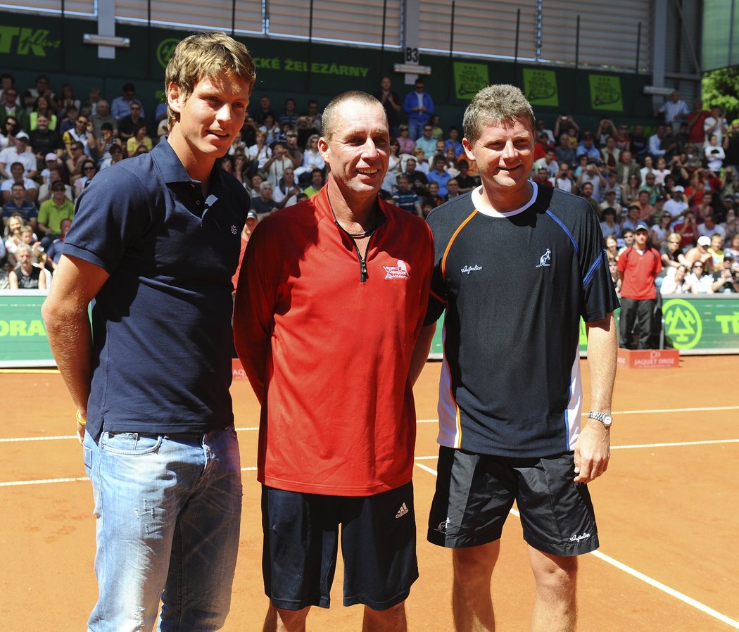 Berdych a Lendl pózují během tenisové exhibice v roce 2010. Budou z nich parťáci?