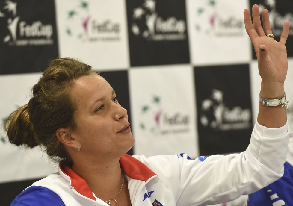 Barbora Strýcová na tiskové konferenci před Fed Cupem