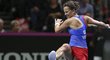 Barbora Strýcová se vzteká v zápase se Švýcarkou Golubicovou v semifinále Fed Cupu