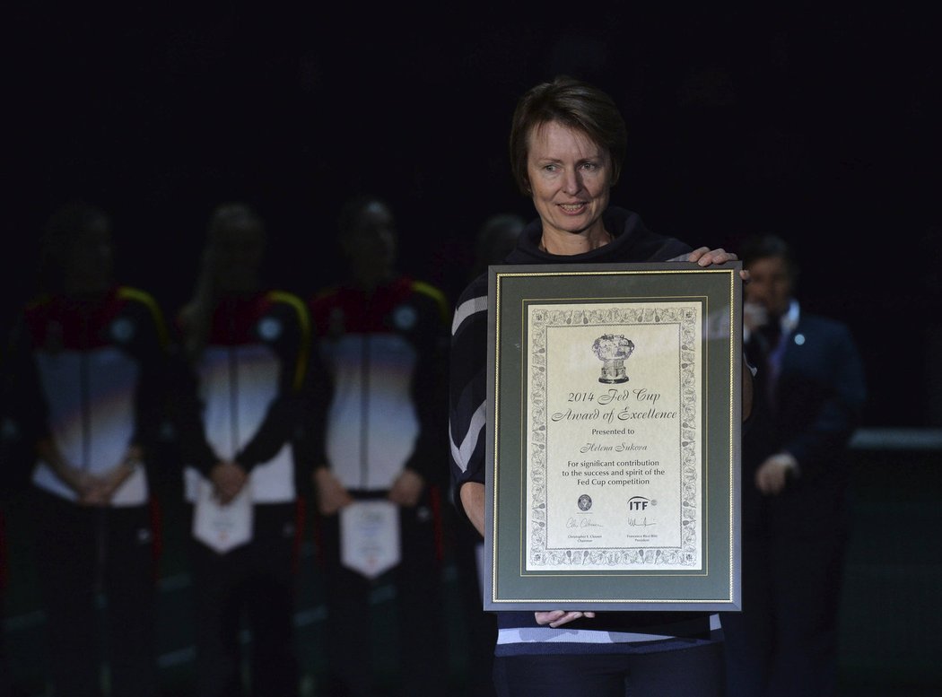 Helena Suková převzala před pražským finále Fed Cupu cenu za reprezentaci v ženské týmové soutěži