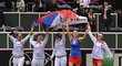 České vítězné kolečko v podání tenistek po triumfu nad Německem