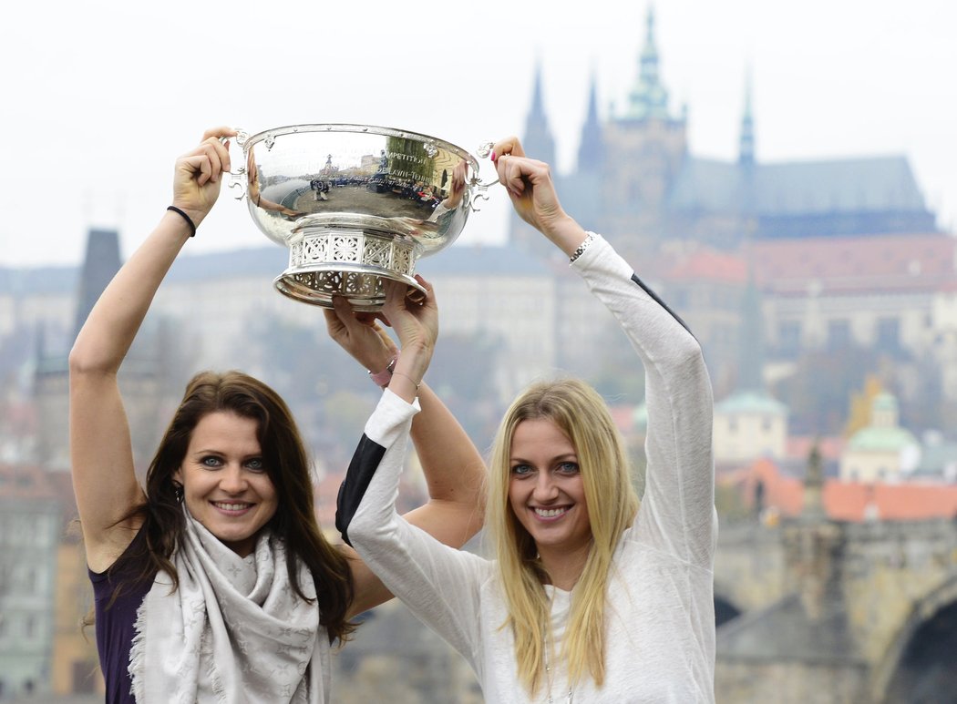 Šafářová s Kvitovou se řadí mezi české tenisové legendy, dokázaly potřetí během čtyř let vyhrát Fed Cup