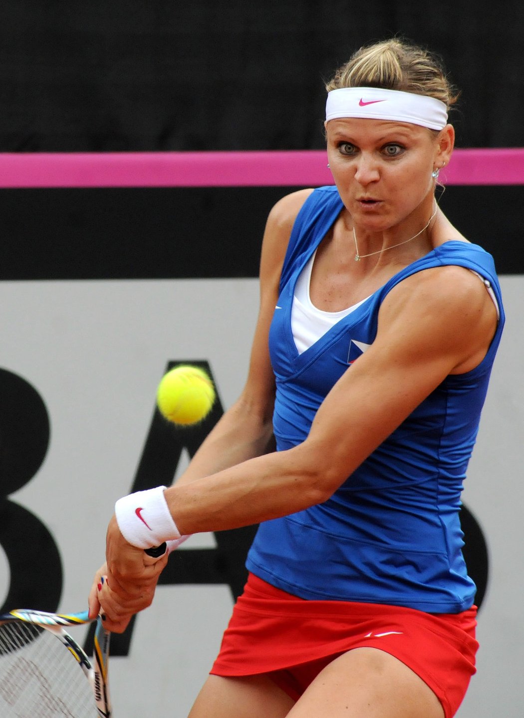 Lucie Šafářová v zápase semifinále Fed Cupu