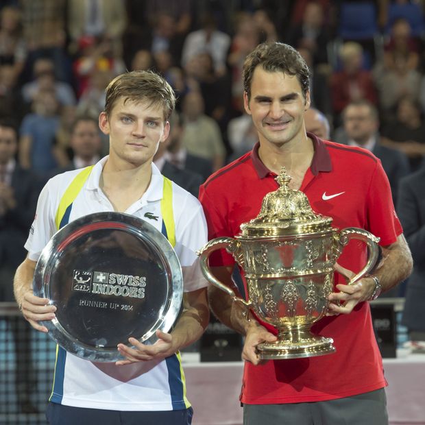 Roger Federer s poraženým finalistou Davidem Goffinem Roger Federer s poraženým finalistou Davidem Goffinem