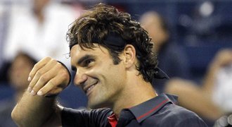 Federer je respektovanější než Gates, předčil ho jen Mandela