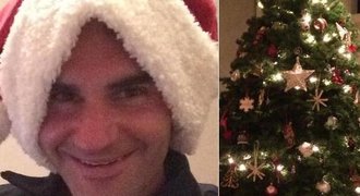 Vánoce u Federerových: Stromeček zdobí s dětmi. A dárek pro Mirku?