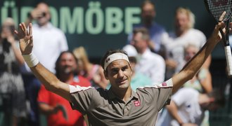 Federer má další titul. Zdolal Goffina, v Halle vyhrál už podesáté