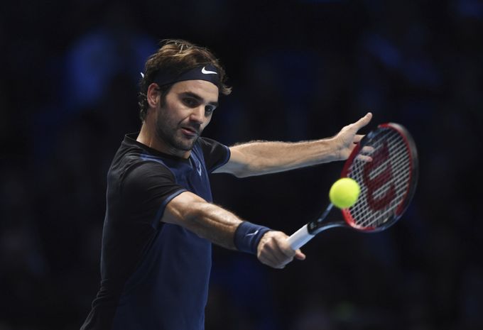 Bitvu Švýcarů ovládl Federer, ve finále Turnaje mistrů vyzve Djokoviče Bitvu Švýcarů ovládl Federer, ve finále Turnaje mistrů vyzve Djokoviče
