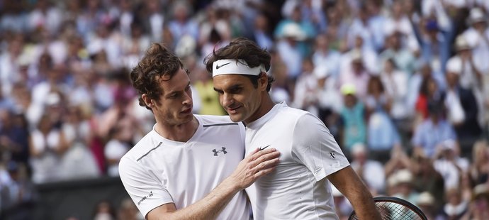 Andy Murray po skončení semifinále Wimbledonu pogratuloval Rogerovi Federerovi k postupu