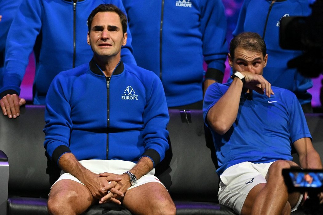 Roger Federer a Rafael Nadal pláčou, tenis se louči s legendou