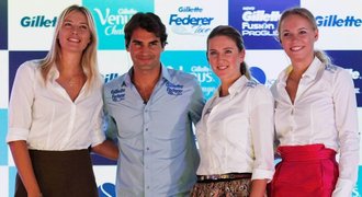 Federer s kráskami: Budu hrát méně turnajů, chci si užívat
