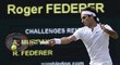 Roger Federer v zápase s Andy Murraym v semifinále Wimbledonu