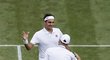 Roger Federer opustil Wimbledon s kanárem na krku