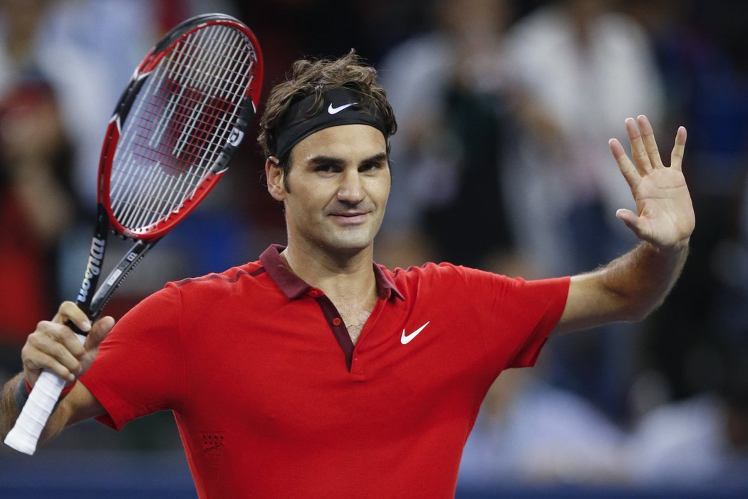 Federer porazil v semifinále Djokoviče a v Šanghaji postupuje