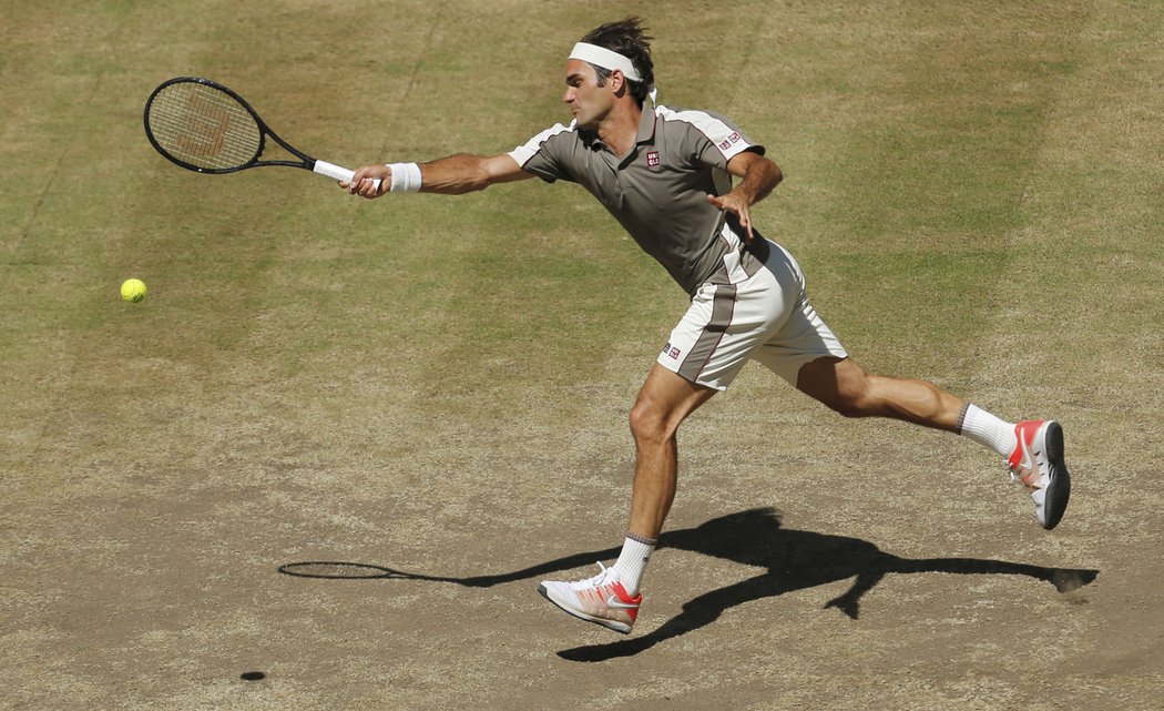 Roger Federer podesáté v kariéře vyhrál turnaj v Halle