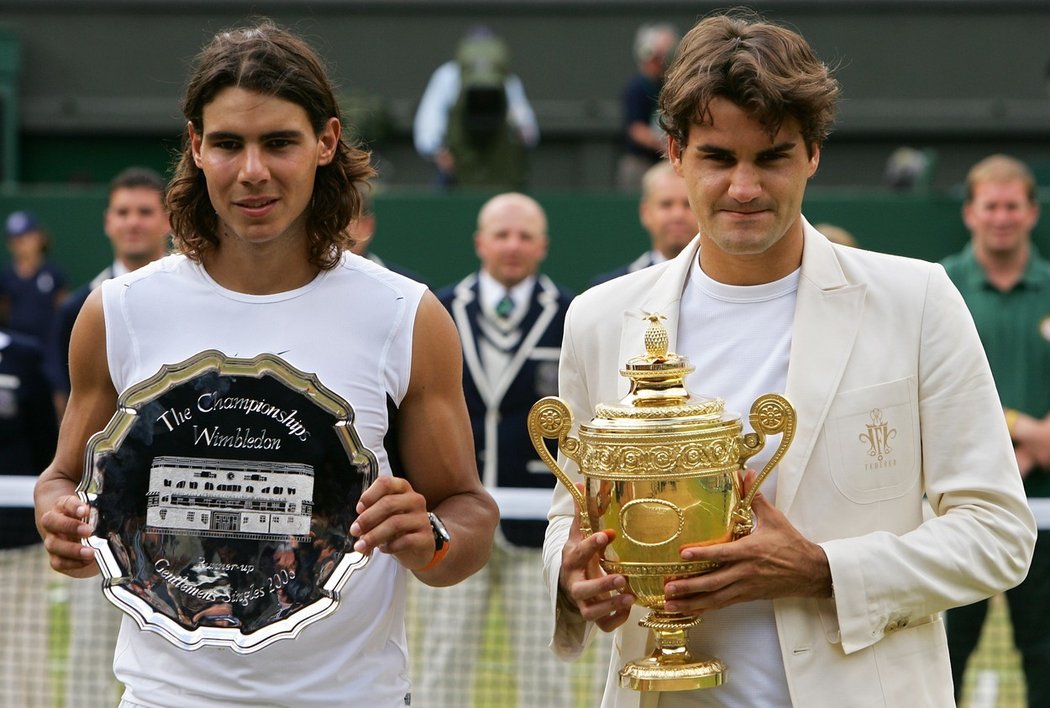 2006 - Federer se ve finále Wimbledonu poprvé a úspěšně utkal s Rafaelem Nadalem