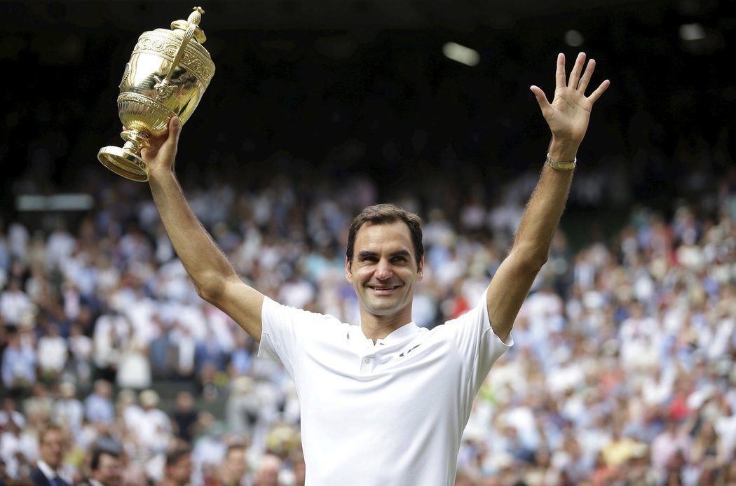 2017 - Roger Federer vyhrál poosmé slavný Wimbledon