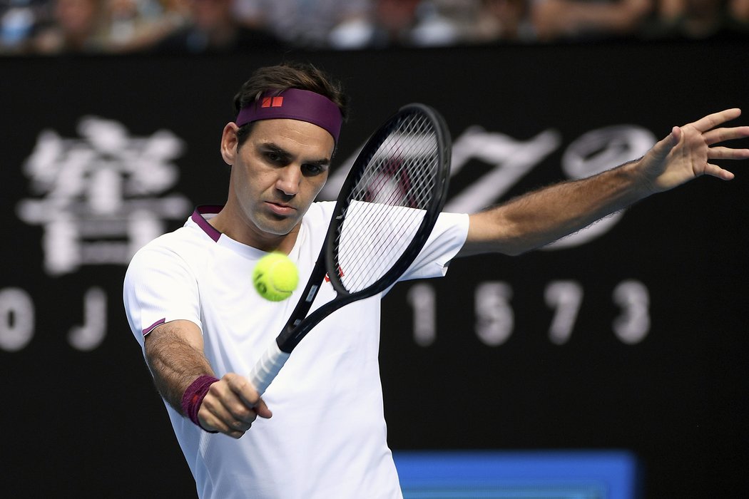 Roger Federer v Dauhá prohrál druhý zápas