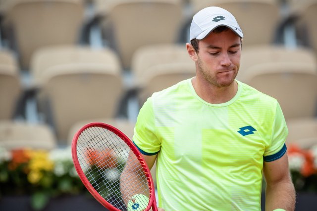 Dominik Koepfer během zápasu na French Open