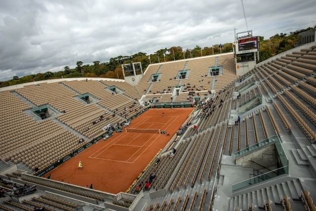 Areálem Roland Garros zazněla silná rána, tenisté se obávali výbuchu