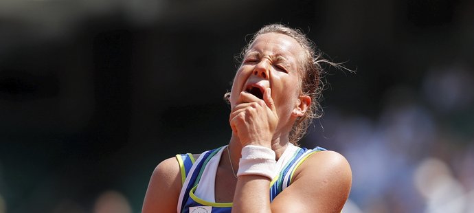 Barbora Strýcová nestačila ve druhém kole French Open na Cornetovou