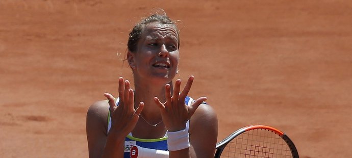 Barbora Strýcová nestačila ve druhém kole French Open na Cornetovou