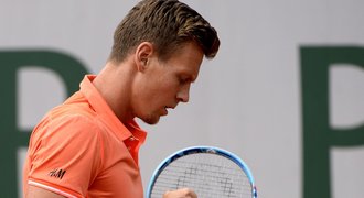 Berdych udolal nepříjemného Francouze, dál jde i Šafářová