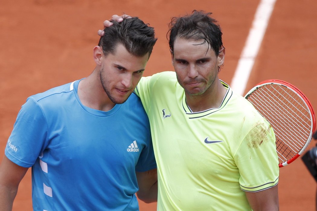 Rafael Nadal porazil v dnešním finále na pařížské antuce Rakušana Dominica Thiema 6:3, 5:7, 6:1, 6:1 a jako první vyhrál některý z grandslamů dvanáctkrát.