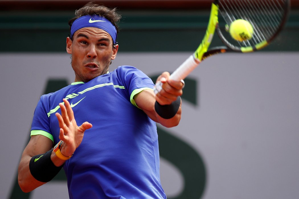 Tvrdý úder Rafaela Nadala ve finále French Open