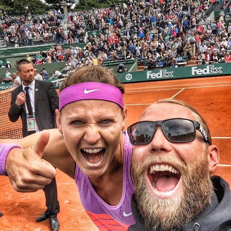 Lucie Šafářová s kanadským koučem Robem Steckleym na Roland Garros