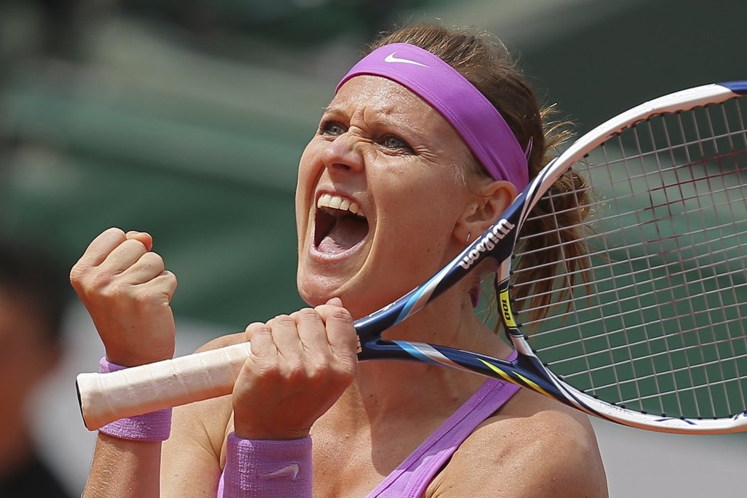 Lucie Šafářová se raduje z postupu do semifinále Roland Garros