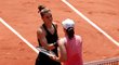 Ve čtvrtfinále French Open vyřadila Maria Sakkariová loňskou vítězku Igu Świątekovou