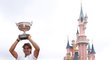 Po triumfu v roce 2011 vzal "Rafa" trofej do Disneylandu