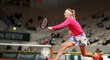 Česká tenistka Petra Kvitová porazila v prvním kole French Open domácí Océane Dodinovou 6:3 a 7:5