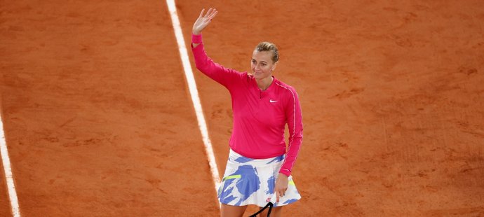 Česká tenistka Petra Kvitová porazila v prvním kole French Open domácí Océane Dodinovou 6:3 a 7:5