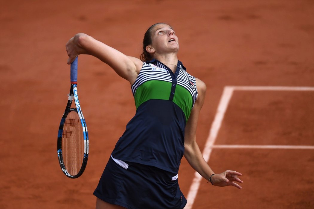 Karolína Plíšková bojuje o postup do finále French Open.