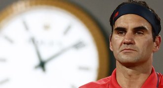 French Open: Krejčíková slaví, Federer vydřel výhru nad Koepferem