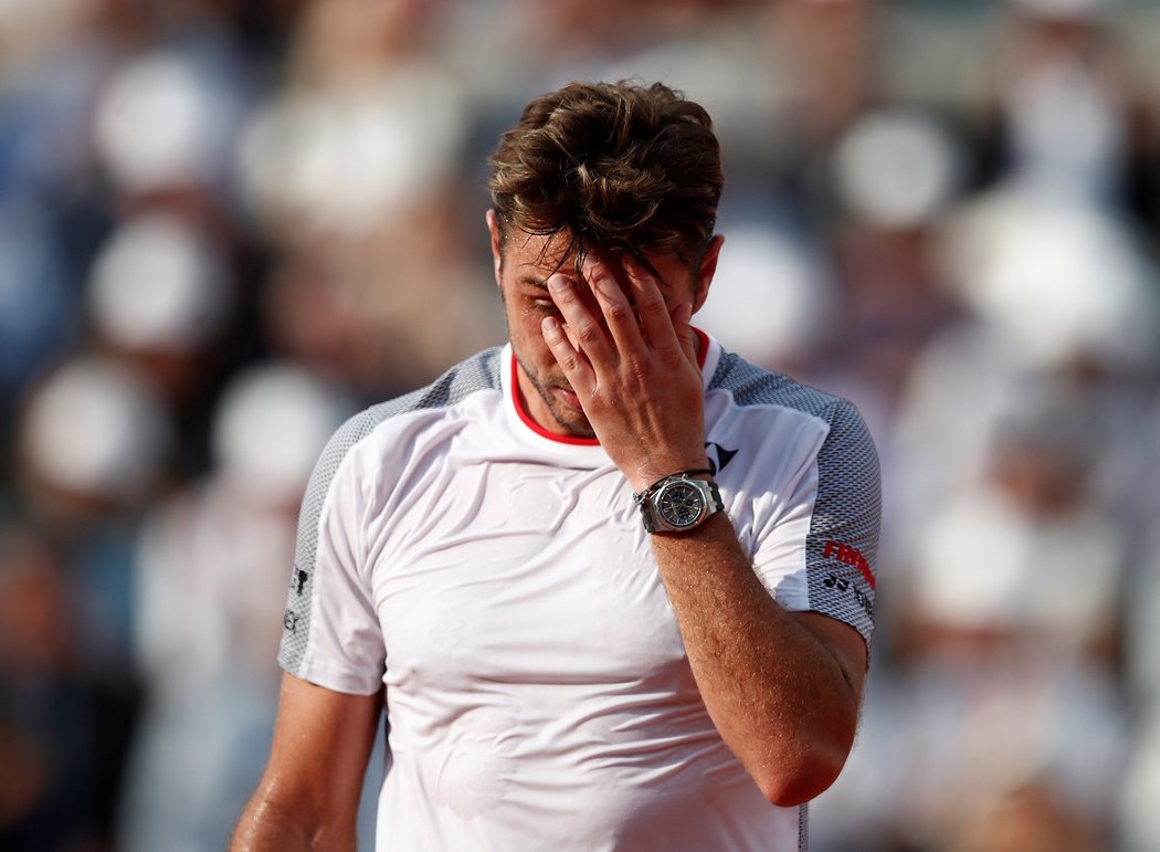 Švýcarský tenista Stanislas Wawrinka prohrál ve čtvrtfinále French Open s Rogerem Federerem