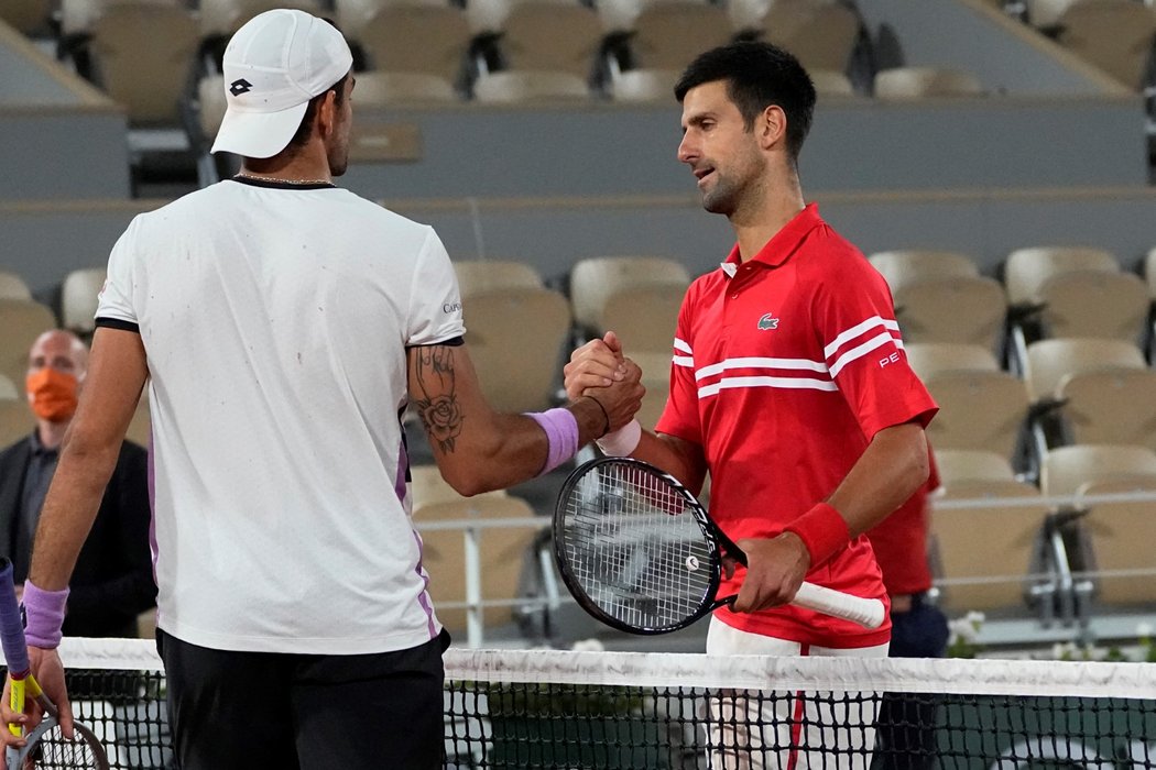 Matteo Berrettini ve čtvrtfinále French Open značně potrápil světovou jedničku